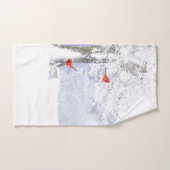 Rode Kardinaal Vogel in mooie besneeuwde Boom Handdoek (Handdoek)