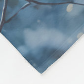 Rode kardinalen en Holly in de sneeuw Fleece Deken (Hoek)