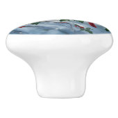 Rode kardinalen en Holly in de sneeuw Keramische Knop (Zijkant)