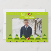 Rode kardinalen en kerstbomen feestdagenkaart (Voorkant)