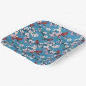 Rode kardinalen en roze kersenbloesems blauw papieren bordje (Gebogen)