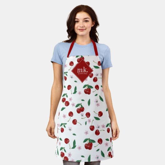 Rode Kersen Groen & Kersenbloesems Monogram Schort (Gedragen)