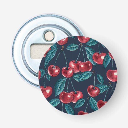 Rode kersen op donkerblauw button flesopener (Voorkant)