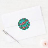 Rode kersen op turquoise ronde sticker (Envelop)