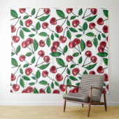 Rode kersen op wit wandkleed (In Situ (horizontaal))