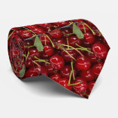 Rode kersen stropdas (Opgerold)