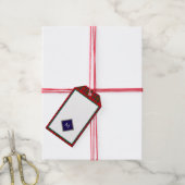 Rode Kerst Wol Textuur Geruit met Monogram Cadeaulabel (Met Touw)