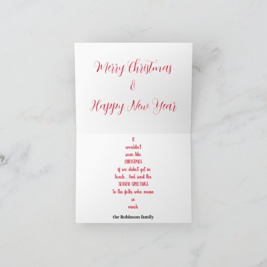 Rode kerstauto met cadeaus en boom erop kaart (Binnen)