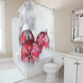 Rode kerstballen met sneeuwvlokken douchegordijn (In situ)