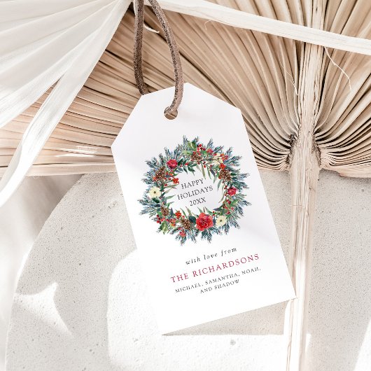 Rode Kerstbessen en dennenkrans vakantie Cadeaulabel