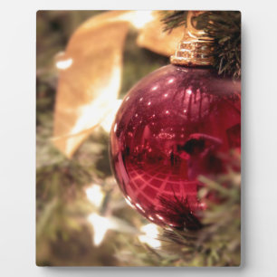 rode kerstboomornament feestelijk glanzend fotoplaat