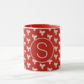 Rode Kerstman Groet Ho Ho Ho Monogrammed Mok (Midden)
