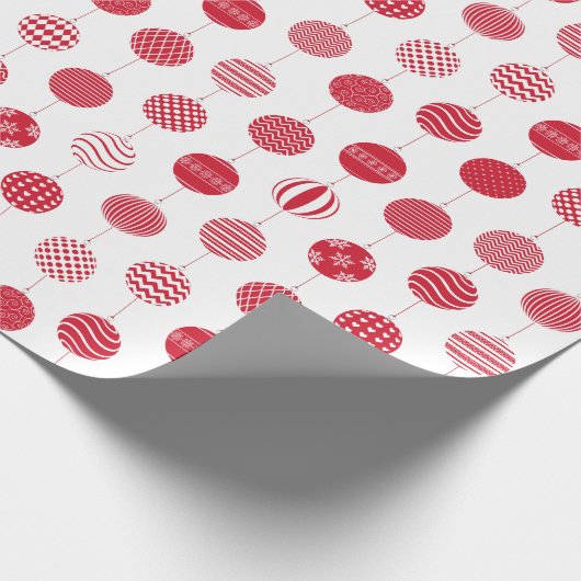 Rode Kerstmis Bal Patroon Wrapping Papier (Hoek)