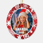 Rode Kerstmis Sneeuwvlokken Gepersonaliseerde Kind Keramisch Ornament (Links)