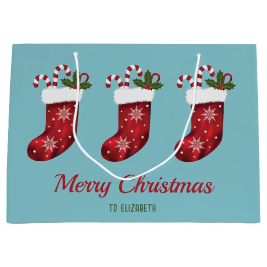 Rode Kerstmutsen op Blauw met Aangepaste Tekst Groot Cadeauzakje (Voorkant)