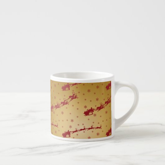 Rode kerstslee op goud espresso kop (Rechts)