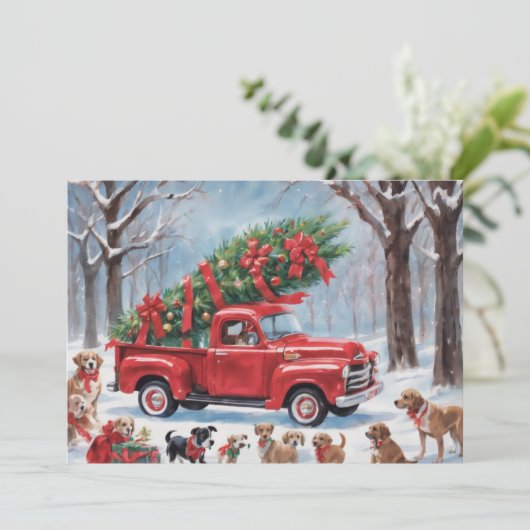 Rode kersttruck in het besneeuwde bos met honden feestdagenkaart (Staand voorkant)