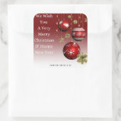 Rode kerstversiering in rode ombre achtergrond vierkante sticker (Tas)