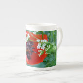 Rode klaproos bloem met Grace Bone China mok (Voorkant rechts)