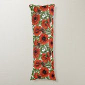 Rode klaprozen en wratten, groene bladeren op wit lichaamskussen (Voorkant Verticaal)