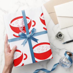 Rode koffie mok met sterren cadeaupapier