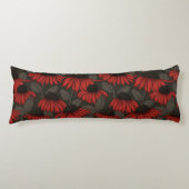 Rode komkommers op bruin lichaamskussen (Voorkant)