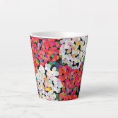 Rode kristallen bloemen latte mok (Voorkant)