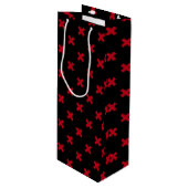 Rode kruisstift op zwarte wijn cadeautas (Voorkant Gekanteld)