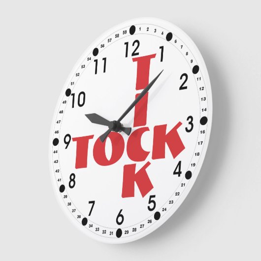 Rode kruiswoordTick Tock-tekst Grote Klok (Hoek)
