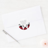 Rode Ladybug retour adreslabels Ronde Sticker (Envelop)