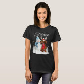 Rode langharige teckel Santa Dog Kerstsneeuw T-shirt (Voorkant volledig)