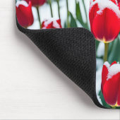 Rode lentetulpen in sneeuw muismat (Hoek)