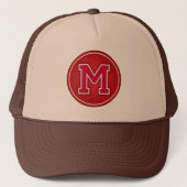 Rode letter M Trucker Pet (Voorkant)