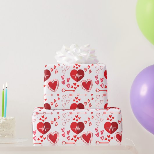 Rode liefdesharten en pijl cadeaupapier (Feestgeschenken)