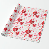 Rode liefdesharten en pijl cadeaupapier (Uitgerold)