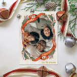 rode linten Holly Merry-kerstfoto Folie Feestdagenkaart<br><div class="desc">Oorspronkelijk geïllustreerd lijst met rode linten en hollebladeren. Pas verder aan om meer tekst of meer foto's aan de achterkant toe te voegen.</div>
