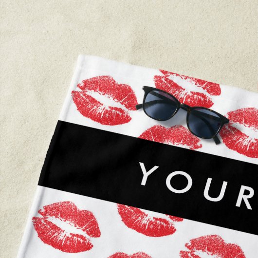Rode lippen, kus, lippenstift, Jouw naam, personal Strandlaken (In situ)