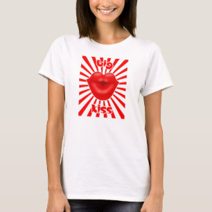 Rode lippen zonnestralen grote kus t-shirt