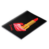 Rode lipstick op de tong met personalisatie notitieboek (Linkerzijde)