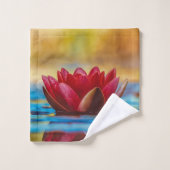 Rode Lotusbloem Landschap, Zen Bad Handdoek (Wasdoekje)