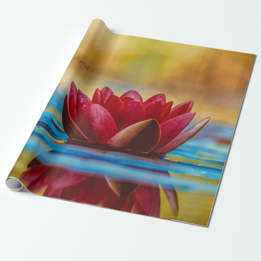 Rode Lotusbloem Landschap, Zen Cadeaupapier (Uitgerold)