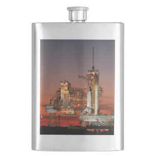 Rode lucht bij de lancering van Spaceshuttle Atlan Flacon