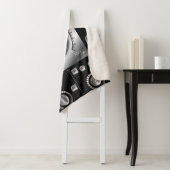 Rode luidsprekers met versterker- en bedieningskno sherpa deken (In situ)