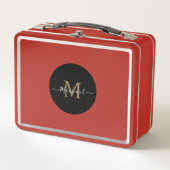Rode lunchbox met gepersonaliseerde naam en QR-cod (Voorkant)