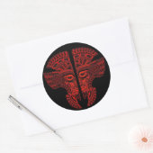 Rode Maya Twins Masker Illusie op Zwart Ronde Sticker (Envelop)