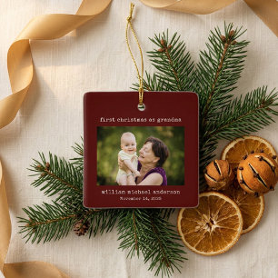Rode Minimalistische Eerste Kerstmis als Oma Foto Keramisch Ornament