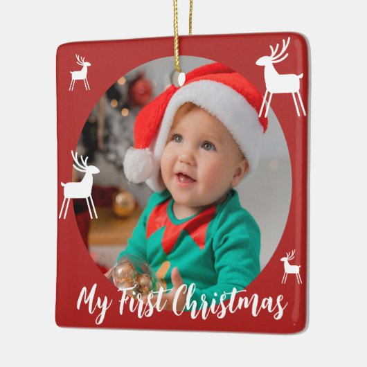 Rode Moderne Baby Eerste Kerstfoto Keramisch Ornament (Links)