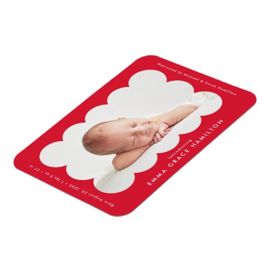 Rode moderne geboorteaankondiging met geschulpte l magneet (Linkerzijde)