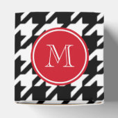 Rode monogram voor zwart-wit bedankdoosjes (Bovenkant)