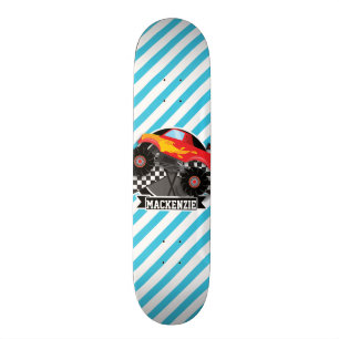 Rode monstervrachtwagen; geruite vlag; blauwe stre skateboard